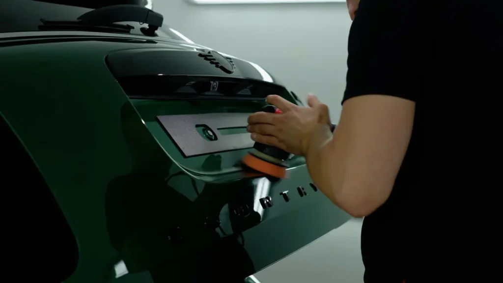 polerowanie lakieru samochodowego